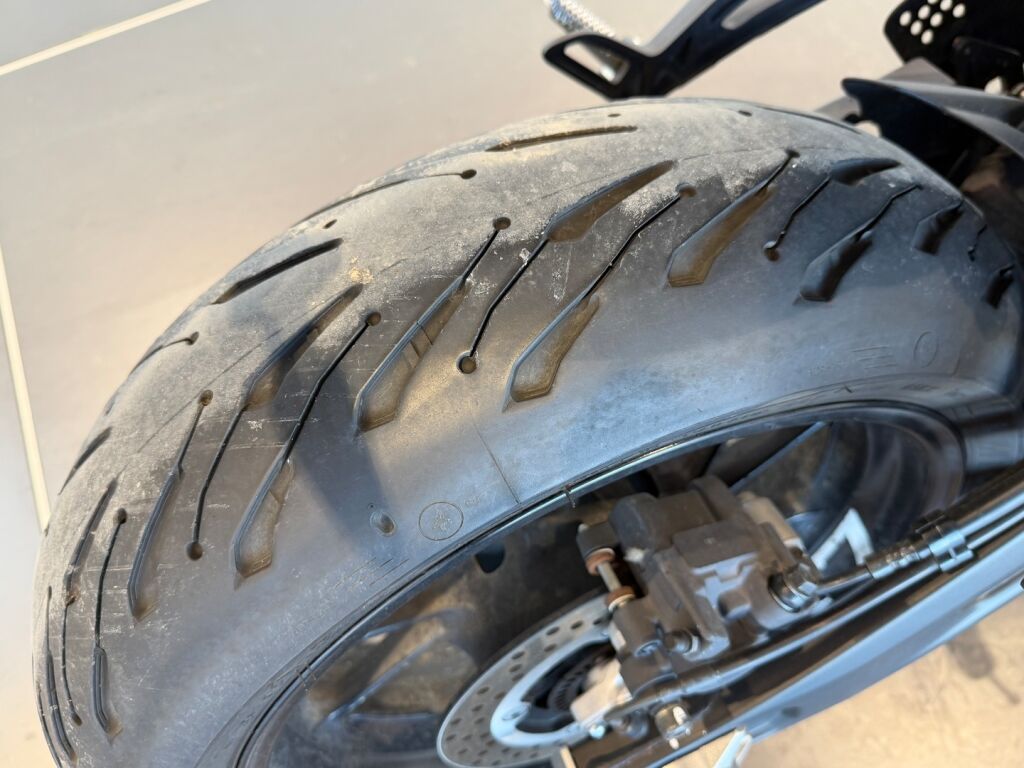 Yamaha MT-07 2021 Musta