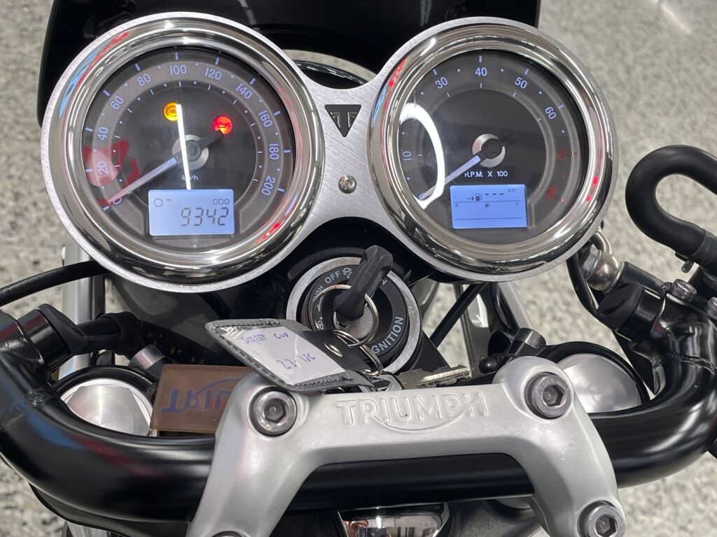 Triumph STREET TWIN 2020 