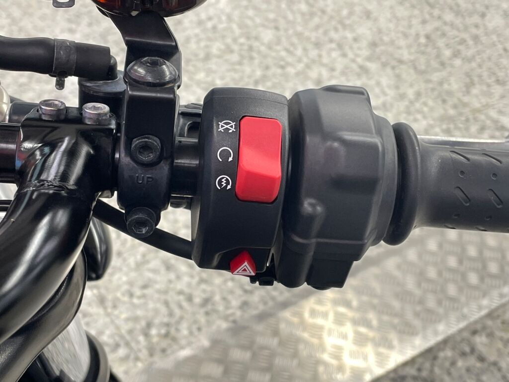 Triumph STREET TWIN 2020 