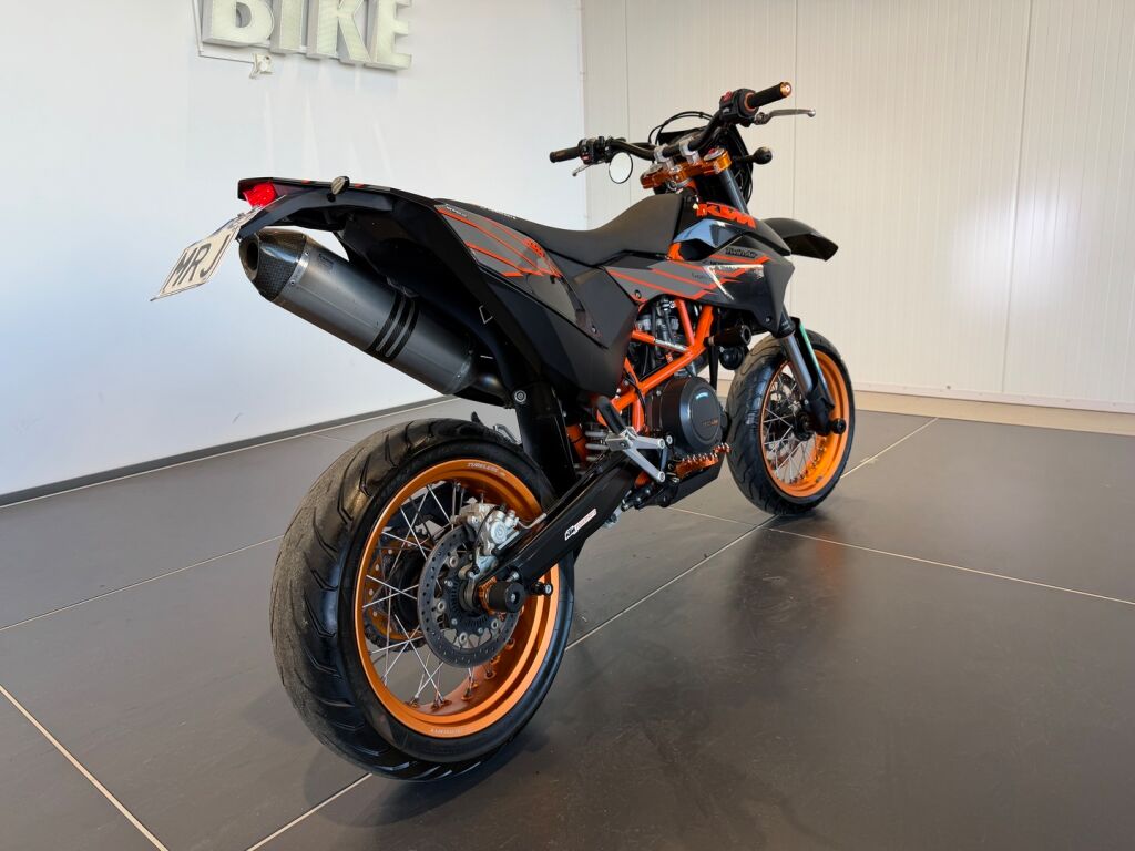 Ktm 690 2016 Valkoinen