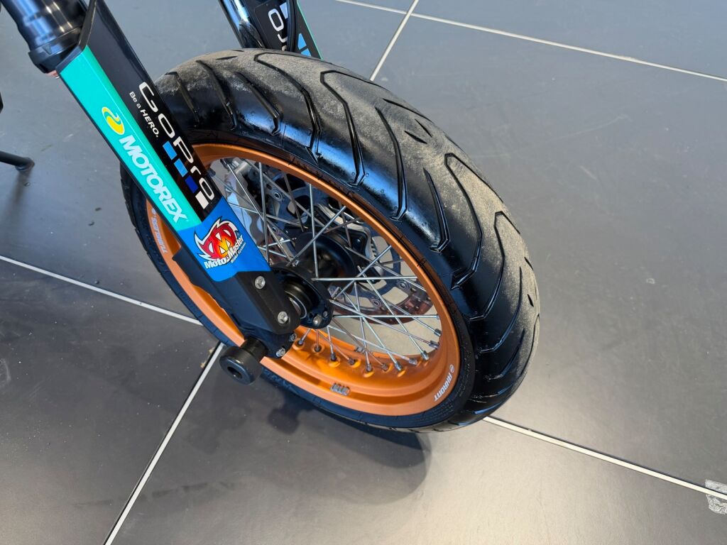 Ktm 690 2016 Valkoinen