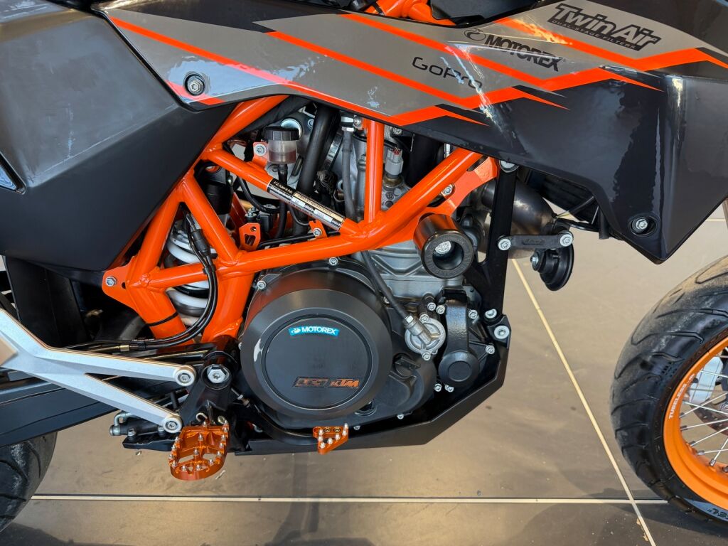 Ktm 690 2016 Valkoinen