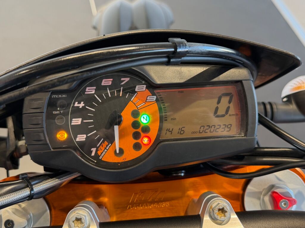 Ktm 690 2016 Valkoinen