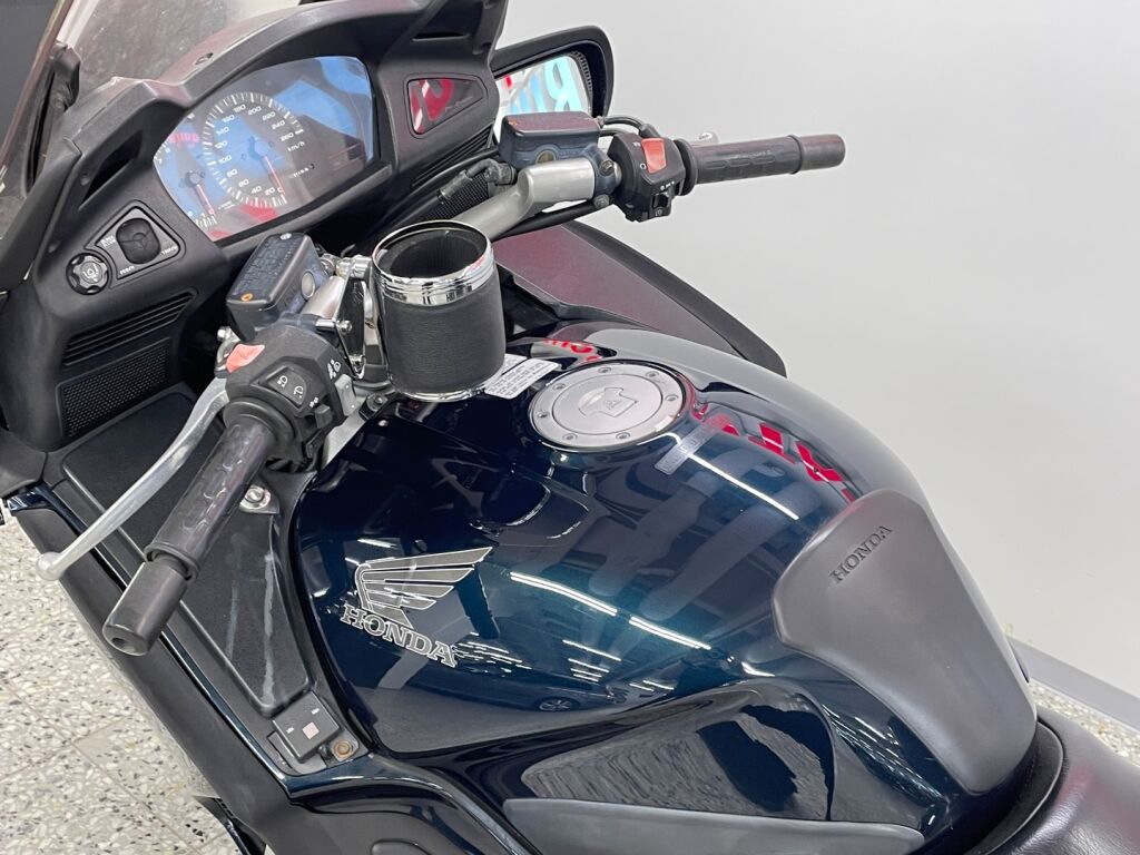 Honda ST 2002 