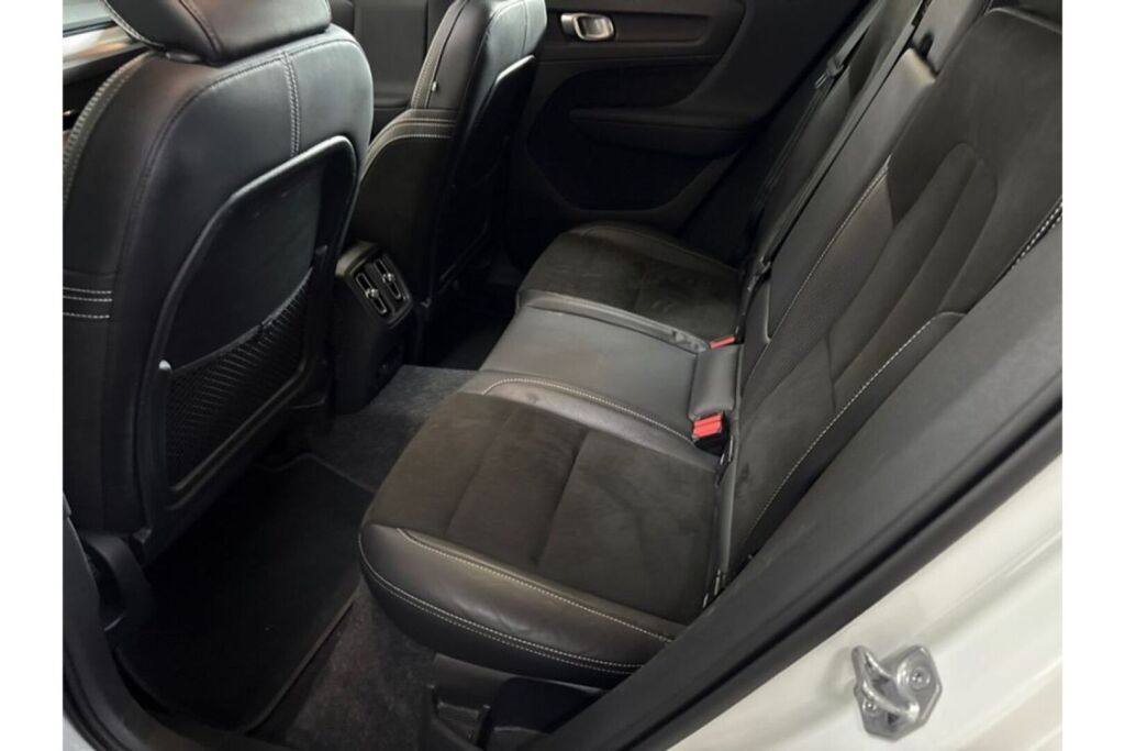 Volvo XC40 2021 Valkoinen