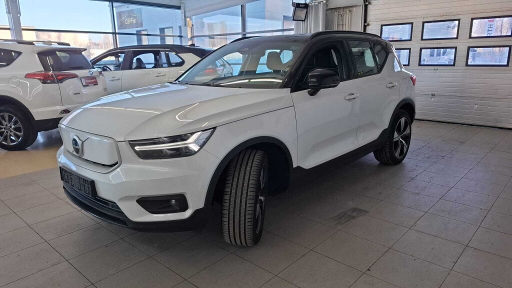 Volvo XC40 2021 Valkoinen