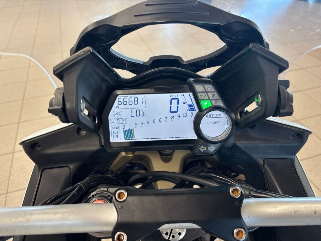 Ducati Multistrada 2011 Valkoinen