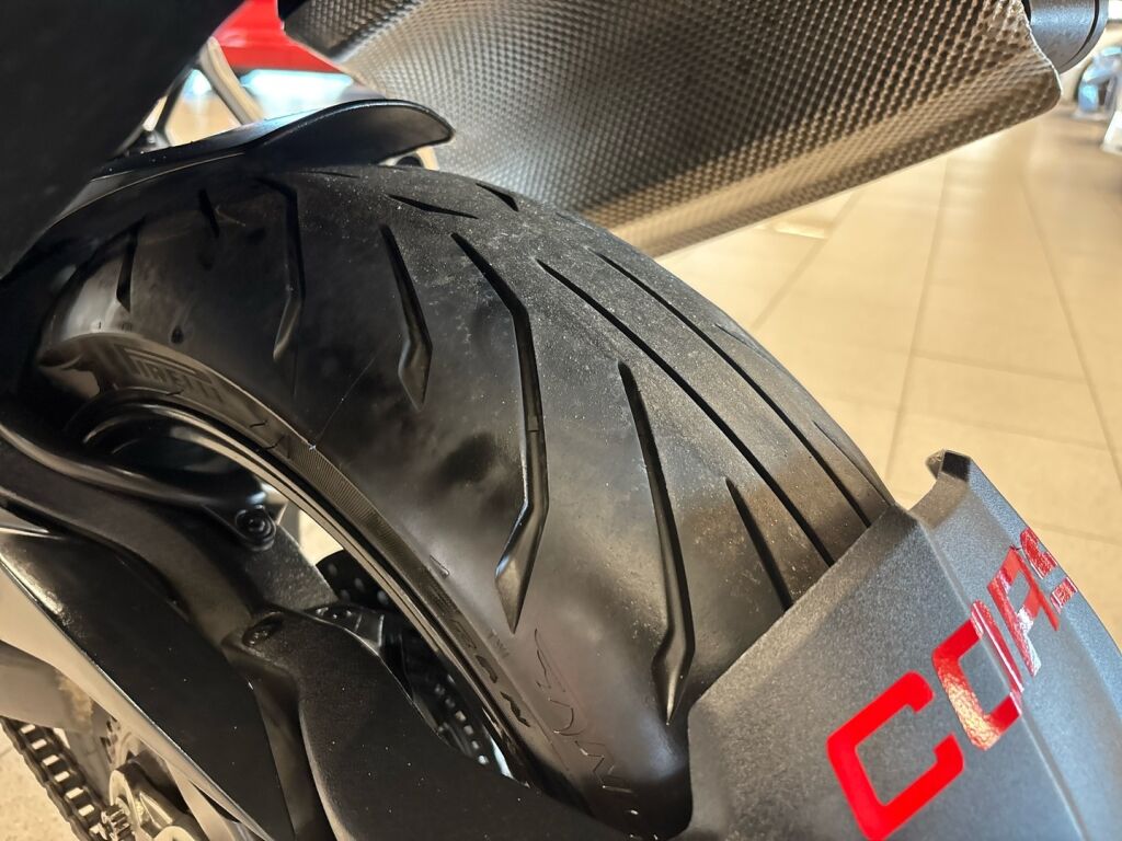 Ducati Multistrada 2011 Valkoinen