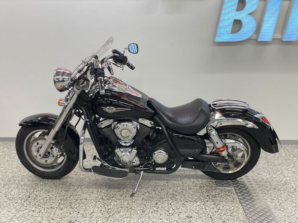 Kawasaki VN 2013 Musta