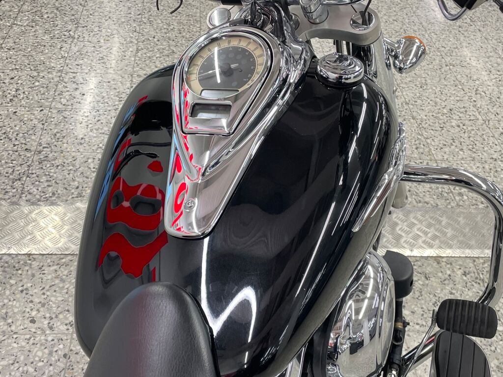 Kawasaki VN 2013 Musta