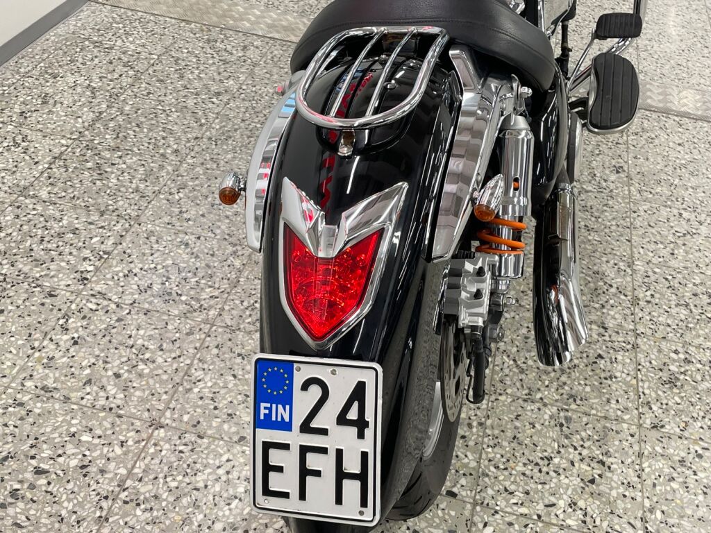Kawasaki VN 2013 Musta