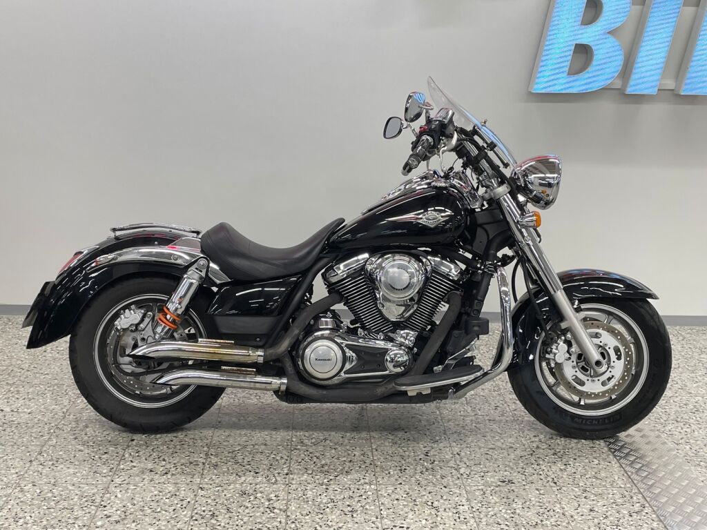 Kawasaki VN 2013 Musta