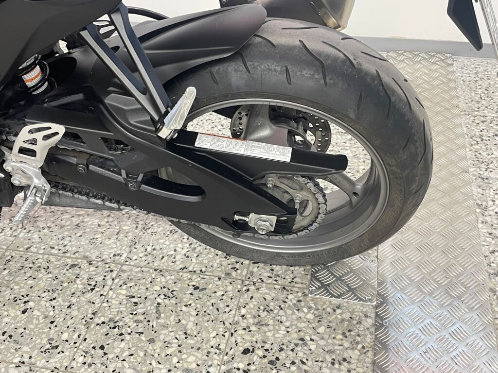 Suzuki GSX-R 2016 Musta