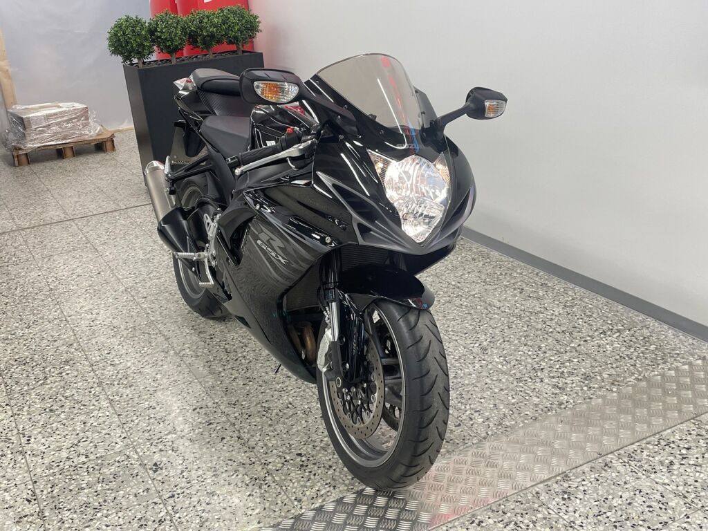 Suzuki GSX-R 2016 Musta