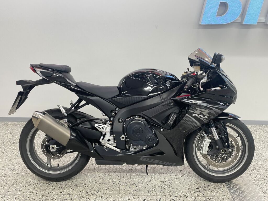 Suzuki GSX-R 2016 Musta