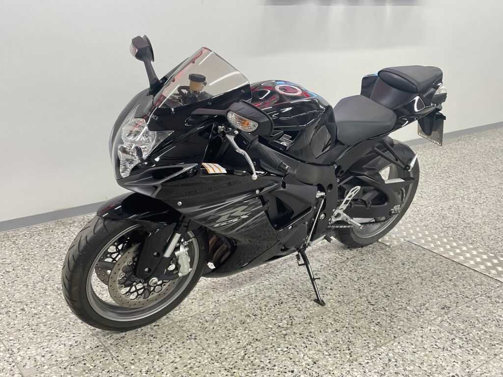 Suzuki GSX-R 2016 Musta