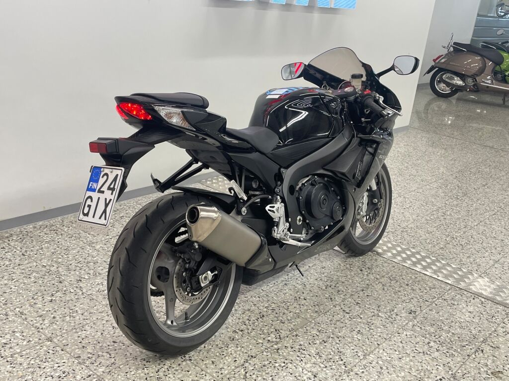 Suzuki GSX-R 2016 Musta