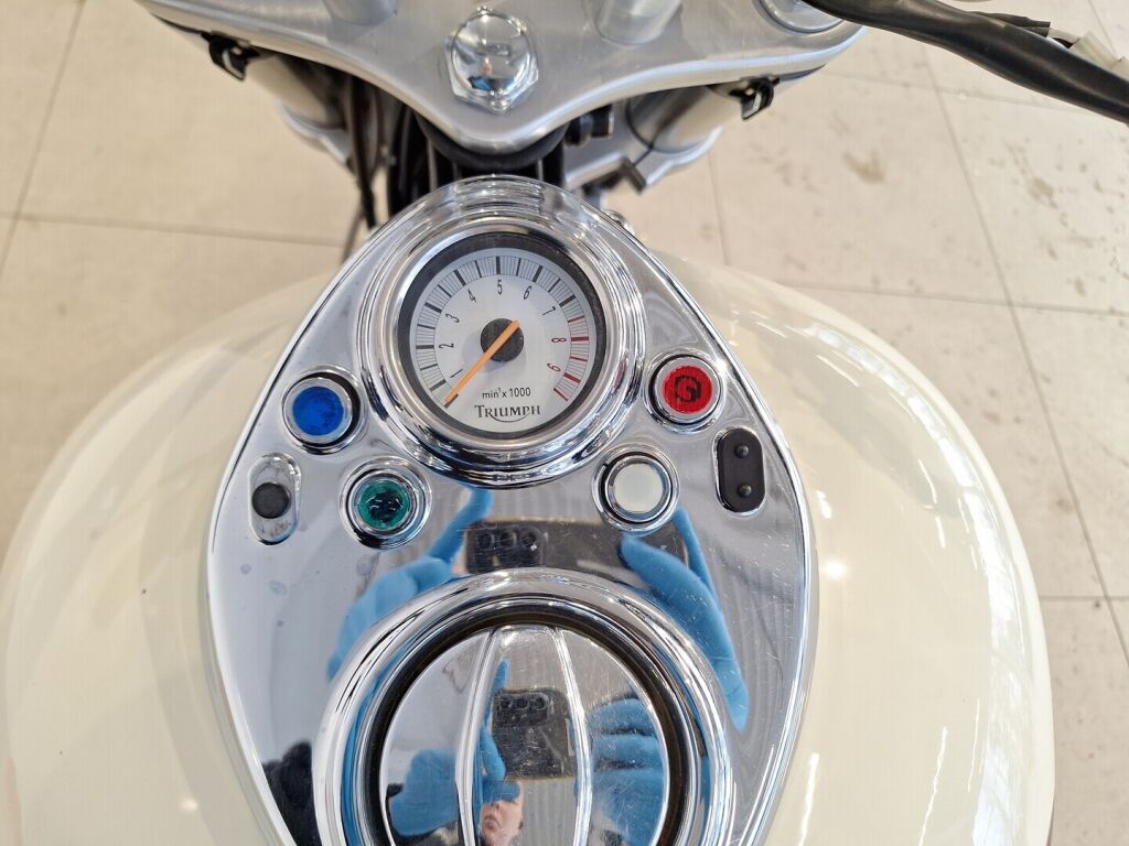 Triumph Speedmaster 2004 Keltainen
