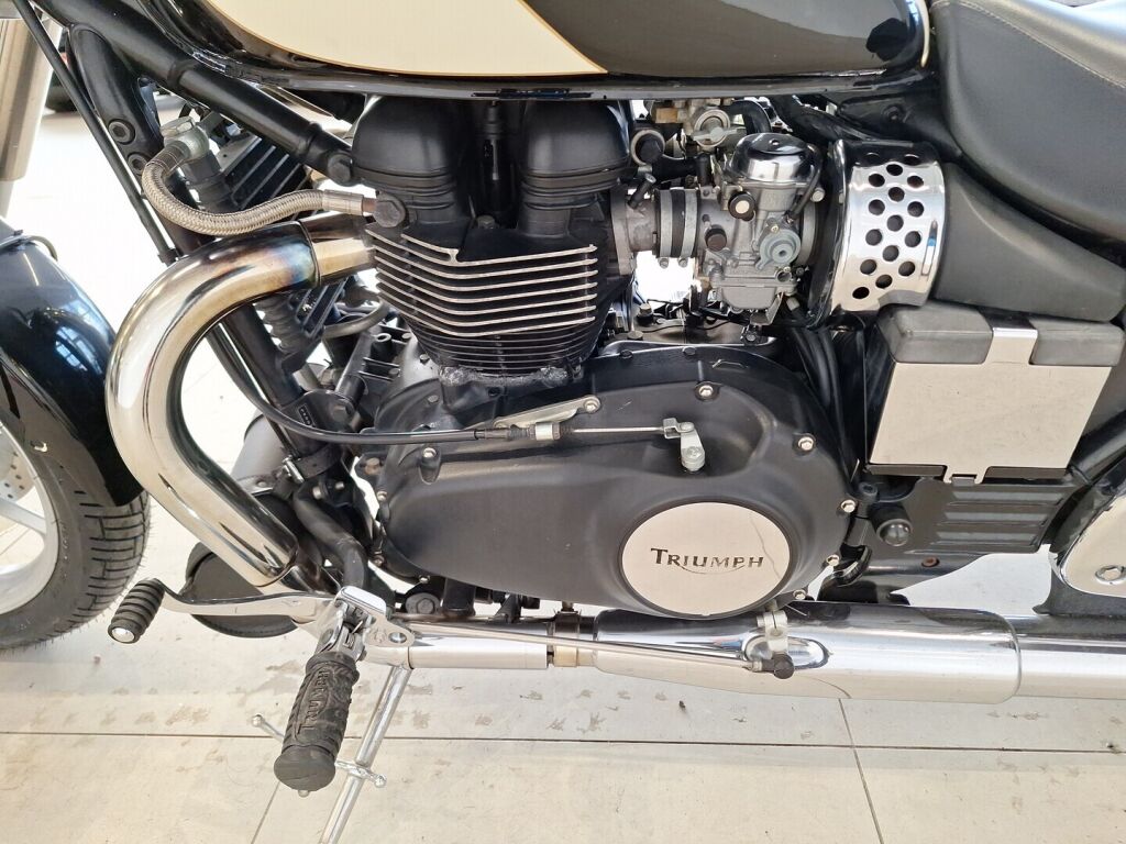 Triumph Speedmaster 2004 Keltainen