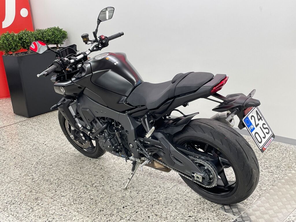 Yamaha MT-10 2024 