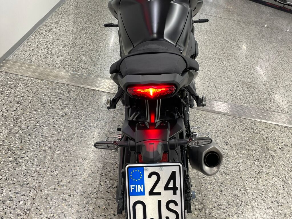 Yamaha MT-10 2024 