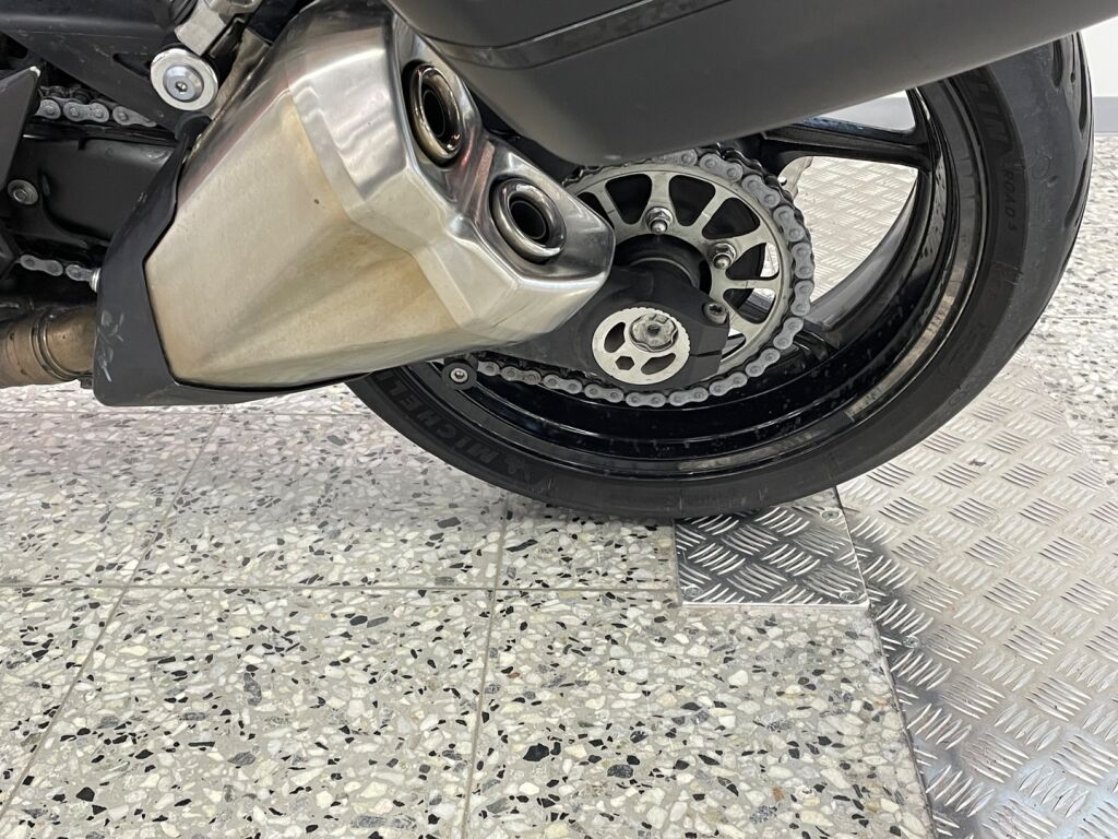 Kawasaki Z 2014 Musta