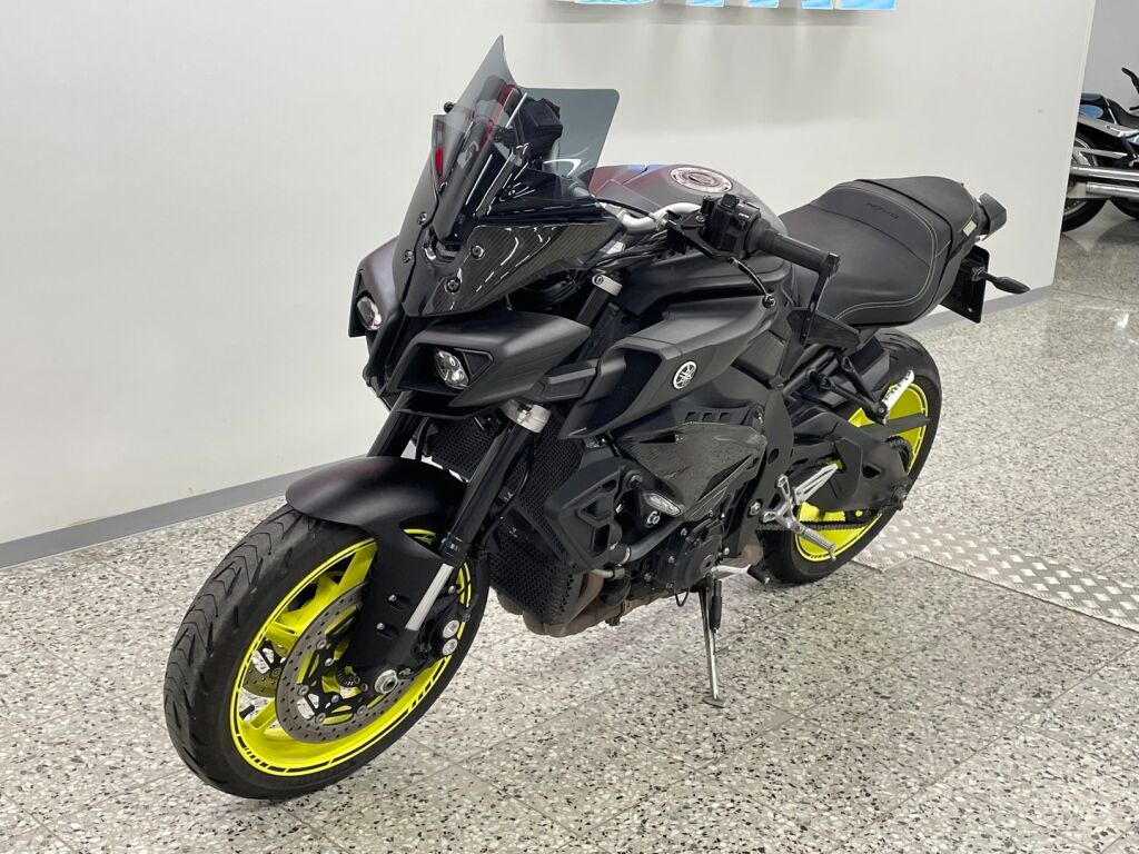 Yamaha MT-10 2018 Musta
