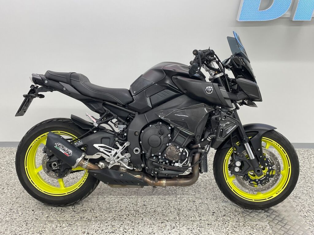 Yamaha MT-10 2018 Musta