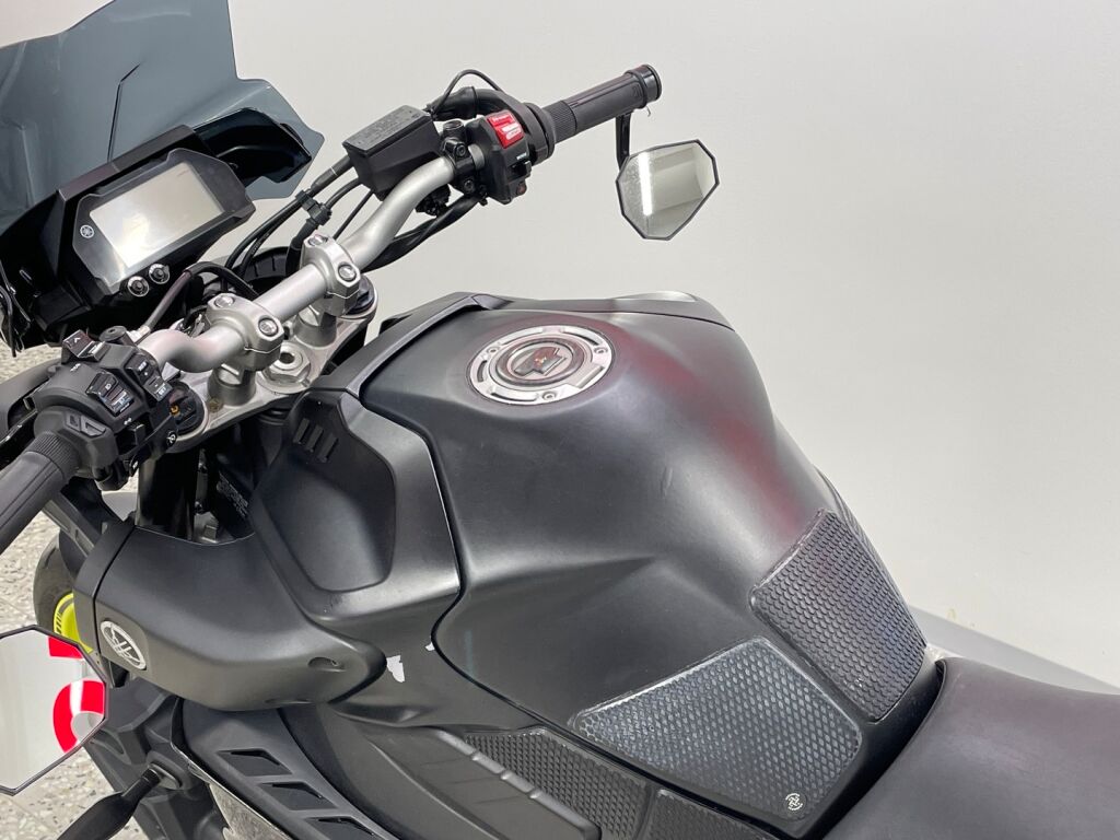 Yamaha MT-10 2018 Musta