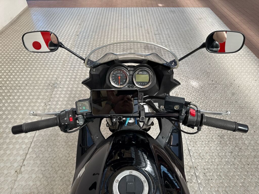 Suzuki GSF 2011 