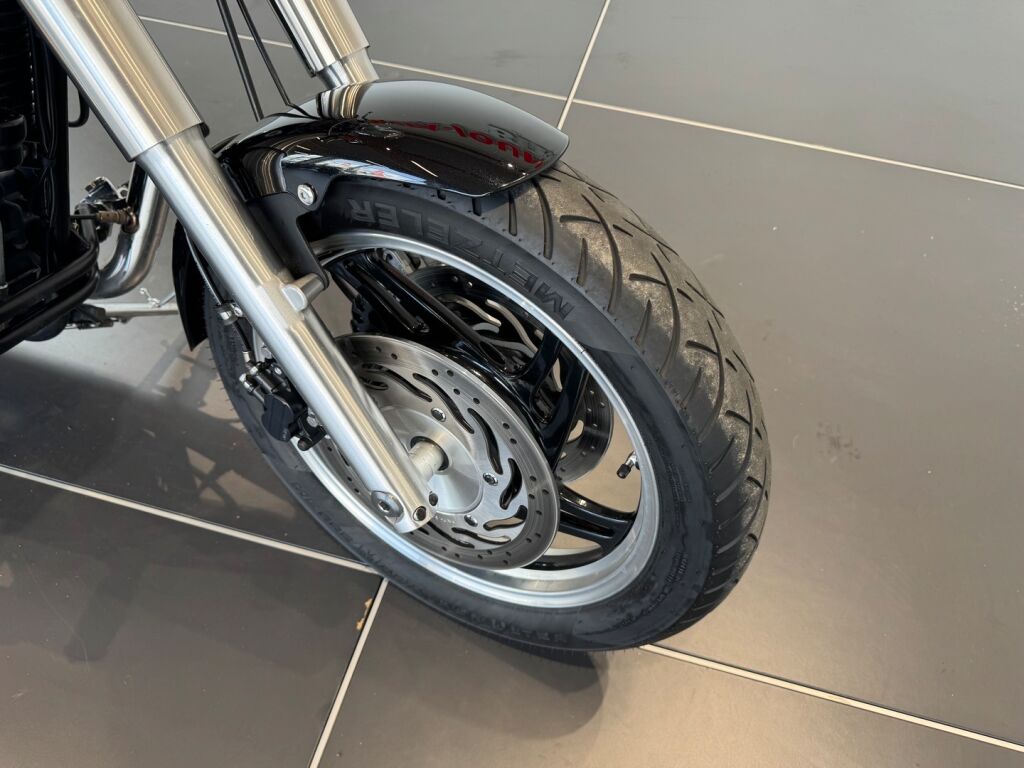 Triumph Speedmaster 2010 Musta