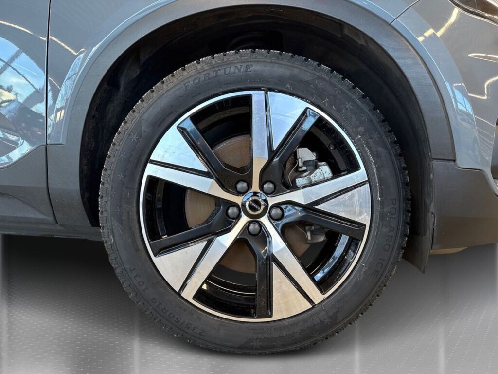 Volvo XC40 2021 Harmaa