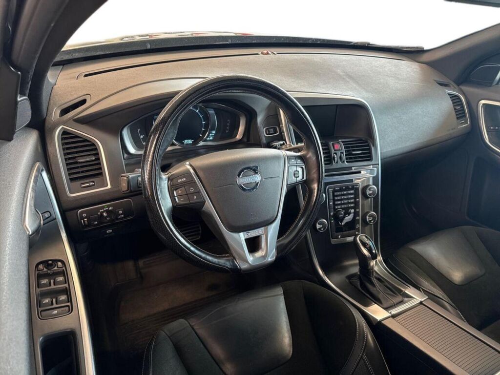 Volvo XC60 2014 Musta