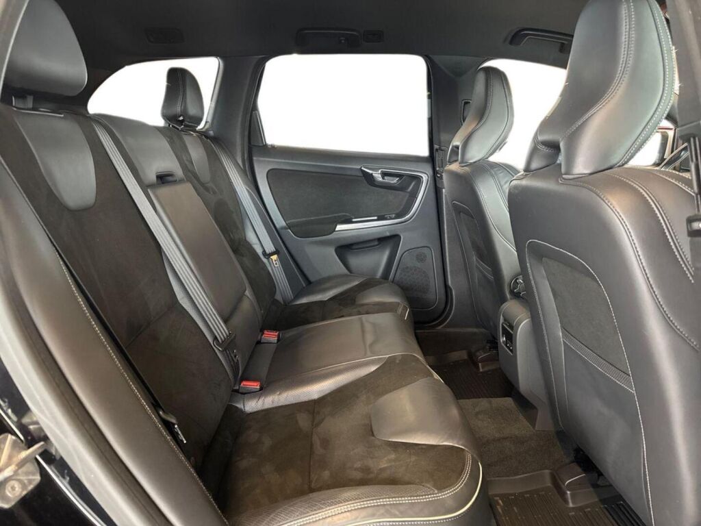 Volvo XC60 2014 Musta