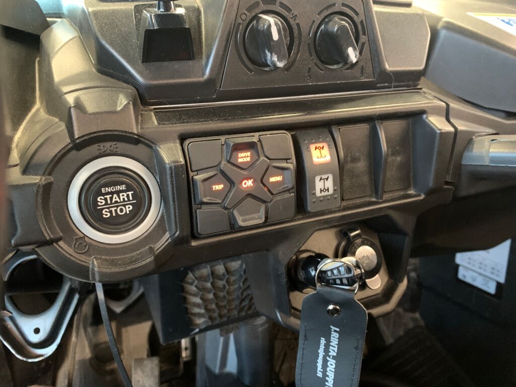 Can-am Maverick 2023 