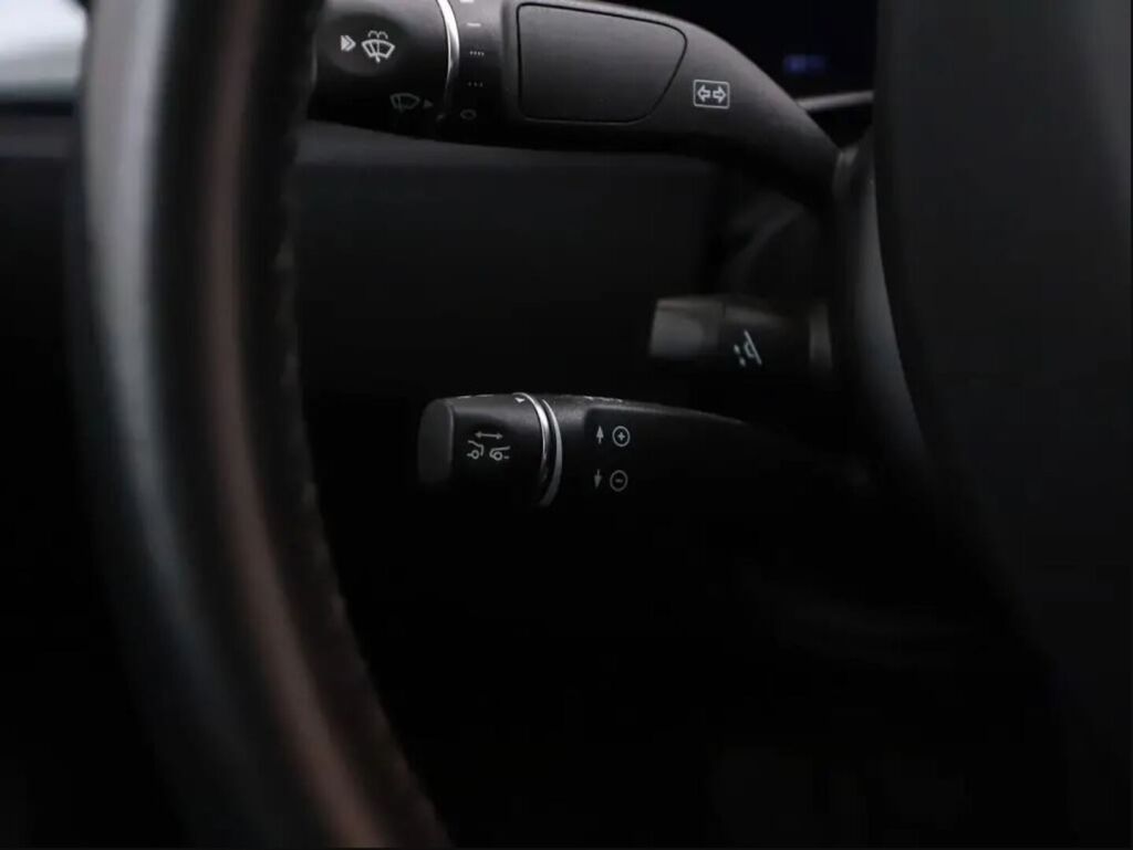 Tesla Model S 2019 