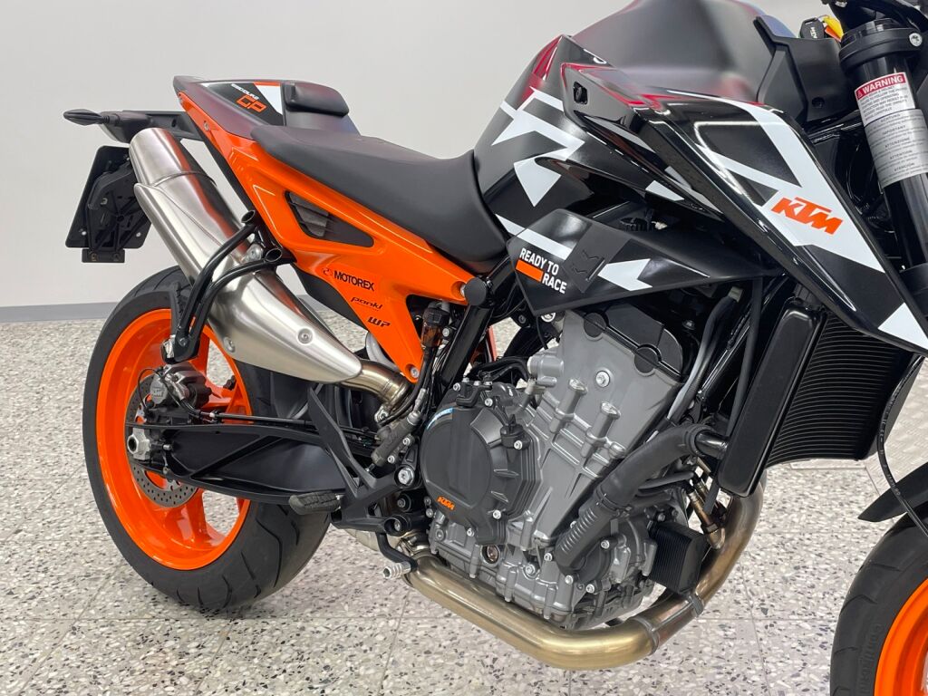 Ktm 890 2023 