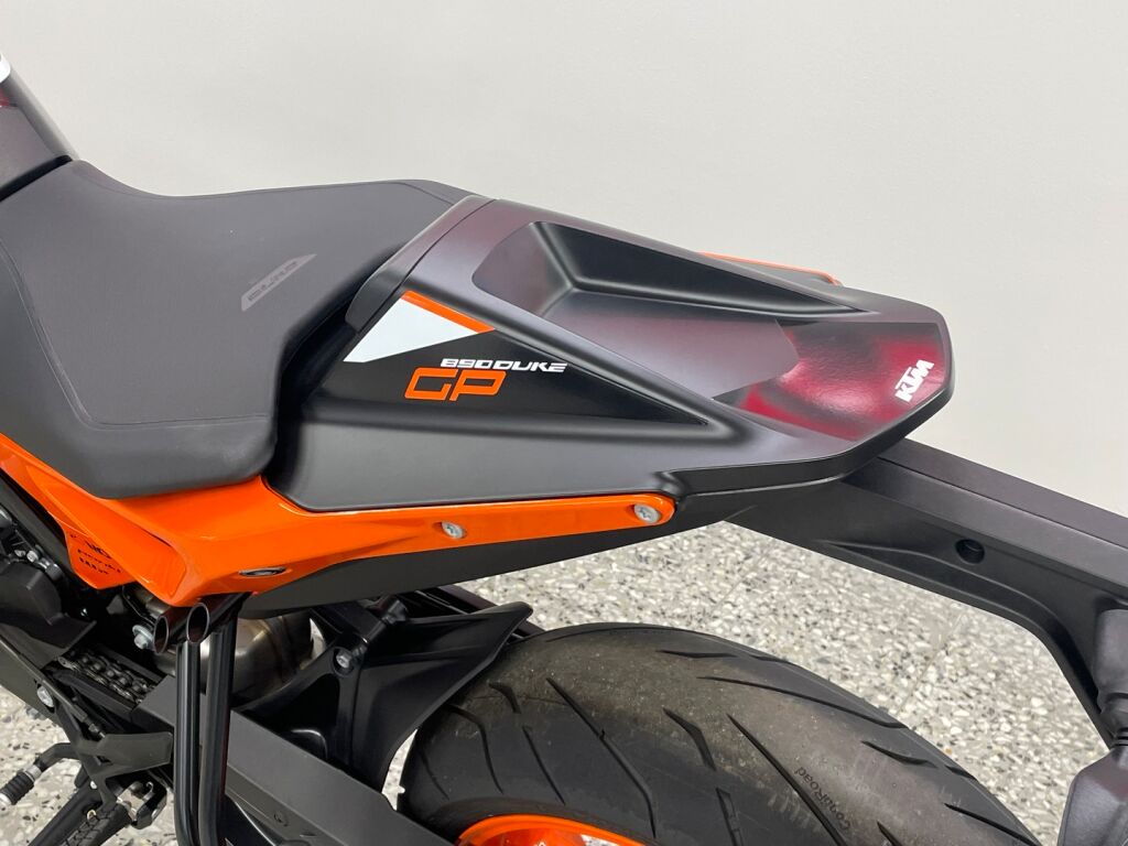 Ktm 890 2023 