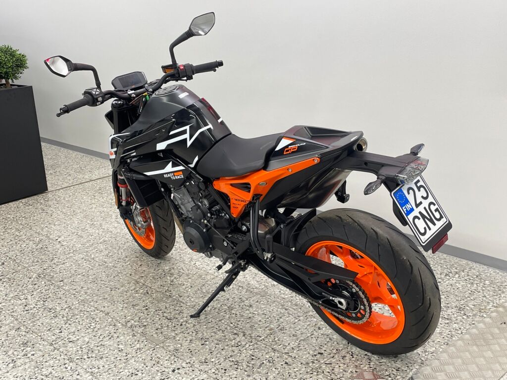 Ktm 890 2023 