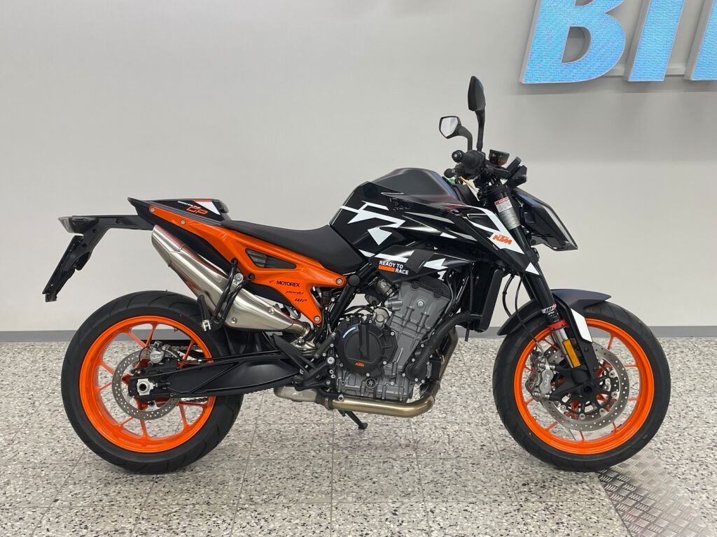 Ktm 890 2023 