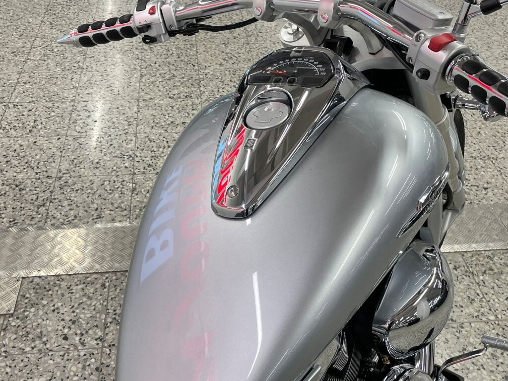 Suzuki INTRUDER 2010 