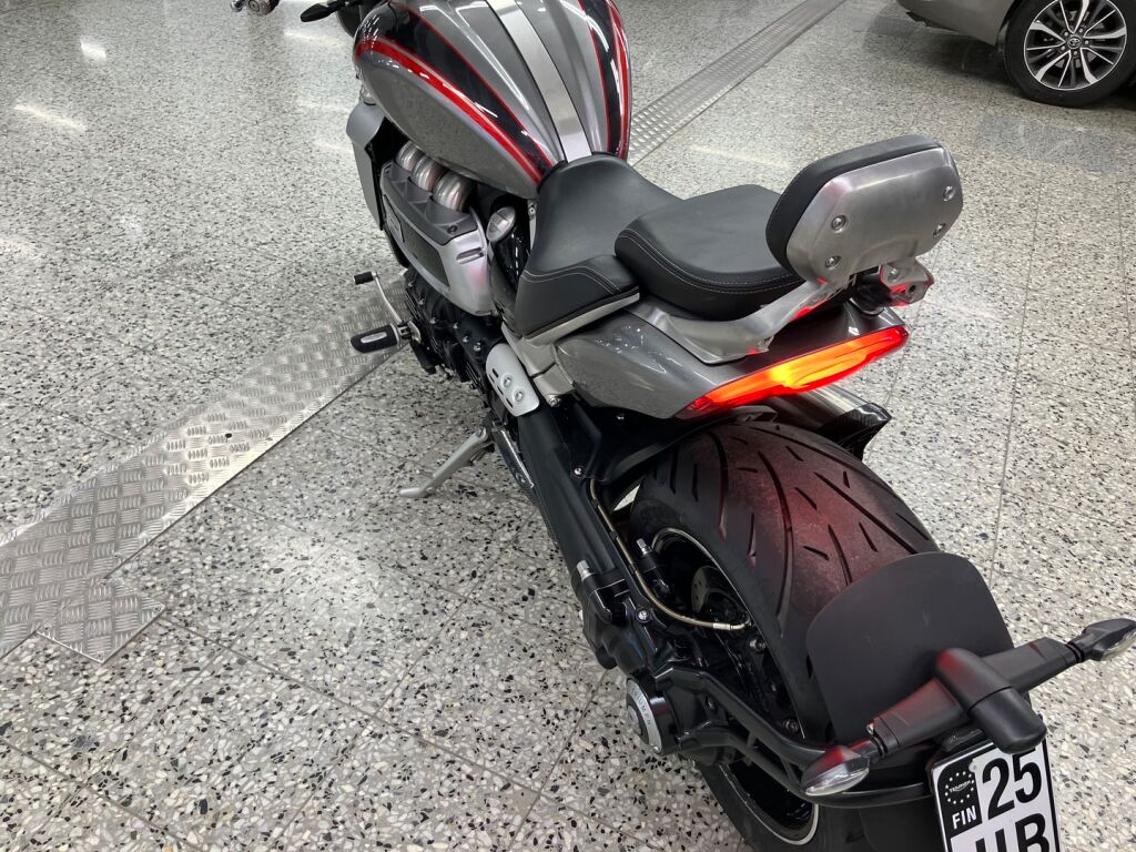 Triumph ROCKET III 2021 