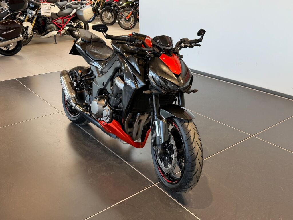 Kawasaki Z 2015 Harmaa
