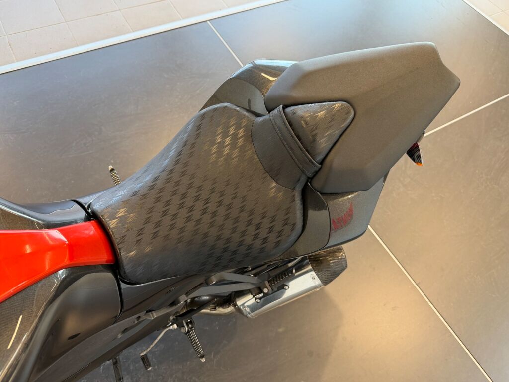 Kawasaki Z 2015 Harmaa
