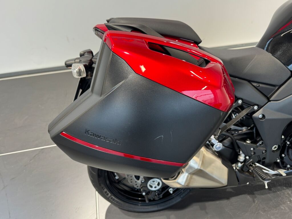 Kawasaki Z 2016 Harmaa