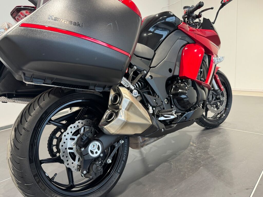 Kawasaki Z 2016 Harmaa