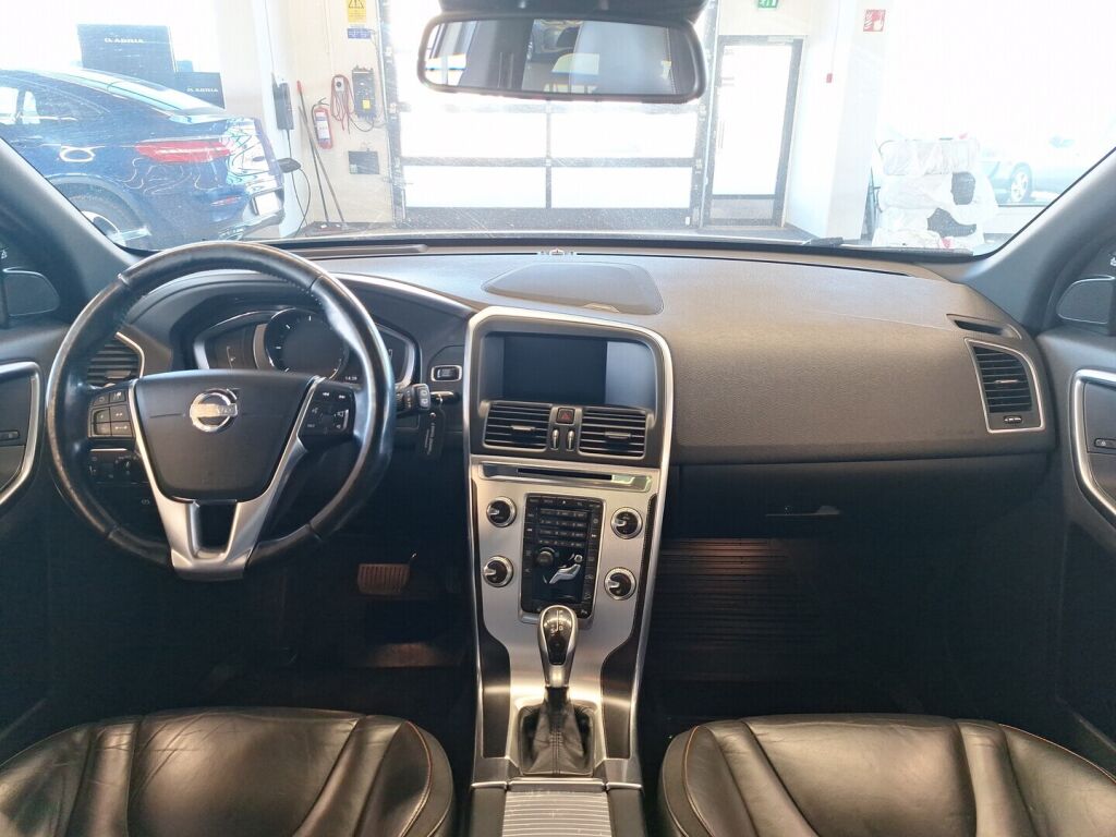 Volvo XC60 2015 9