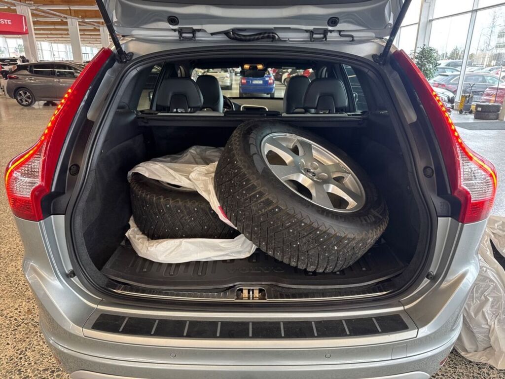 Volvo XC60 2015 Hopea