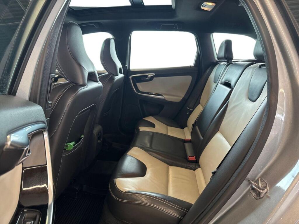 Volvo XC60 2015 Hopea