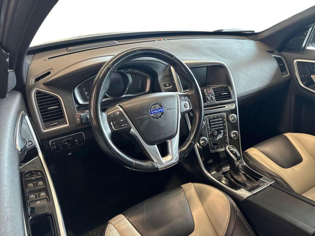 Volvo XC60 2015 Hopea